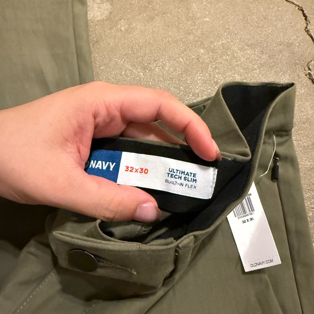 Old Navy Men's Khaki Chinos (Ultimate Tech Slim Material) - Picture 3 of 3